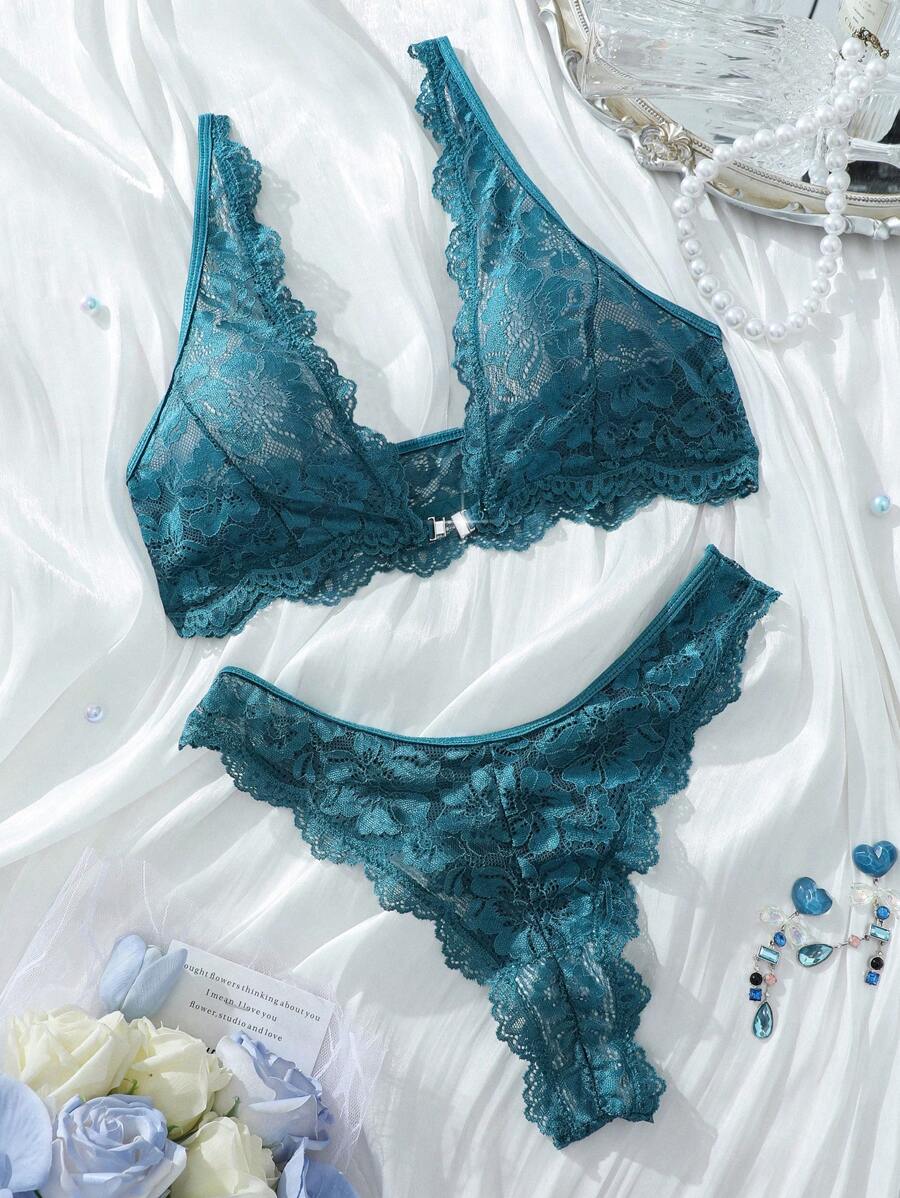 Lace Bra & Panty Set – Elegant Lingerie